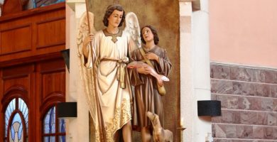 oracion de proteccion a san rafael arcangel para ir al colegio